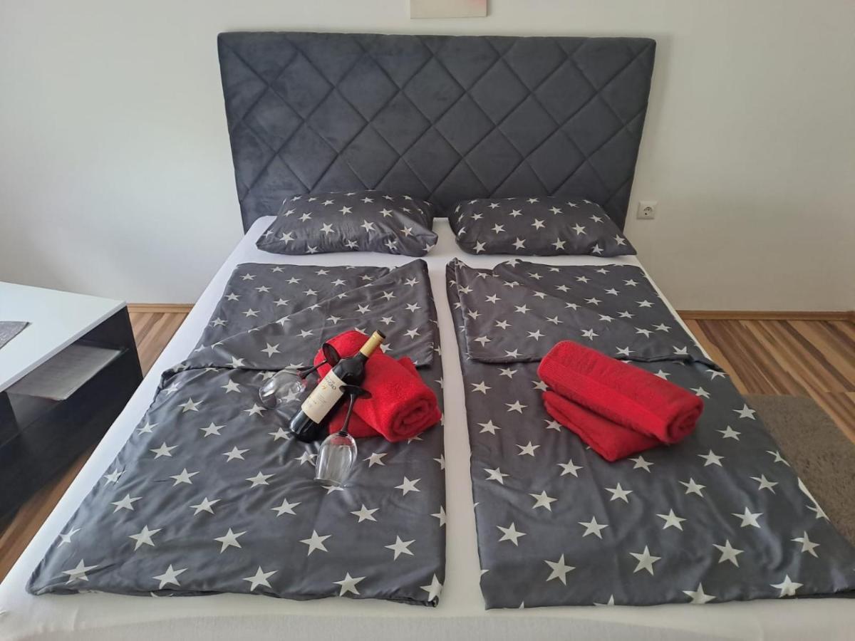 Studio Apartman Bf 斯拉沃尼亚布罗德 外观 照片